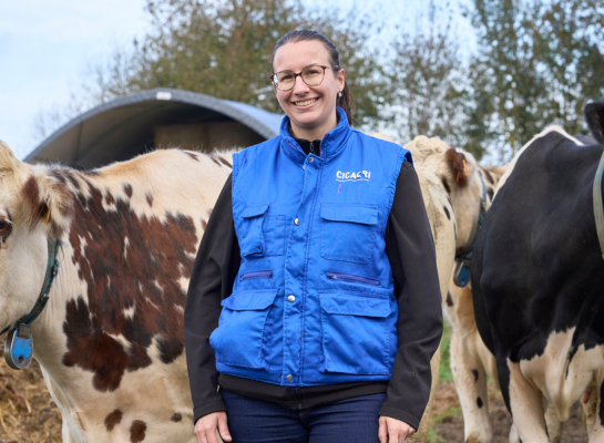 Marine, éleveuse laitière en Normandie au sein de la coopérative des Maîtres Laitiers du Cotentin 